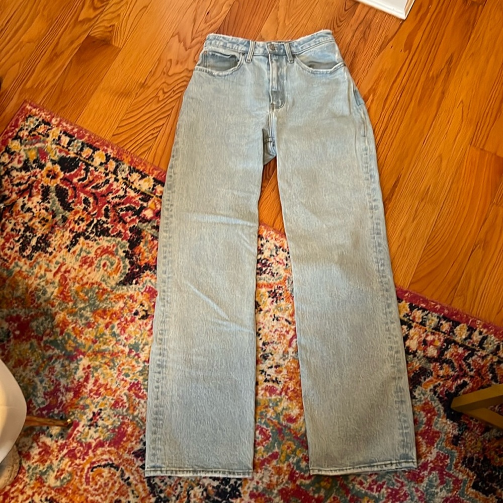Abercrombie relaxed leg high rise jeans